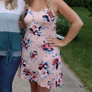 🌞 Charming Charlie Dress Floral Size Medium Pink Summer Garden